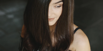 Boar-Bristle-Brush-wtdabuzz